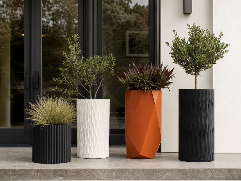 jardinières design pieds blanc-noir-orange-Elevation-Arik-Levy-Flora