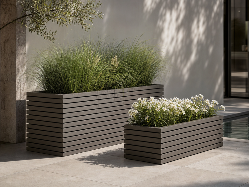 jardinières design extérieur-Domino-Menz-Holz