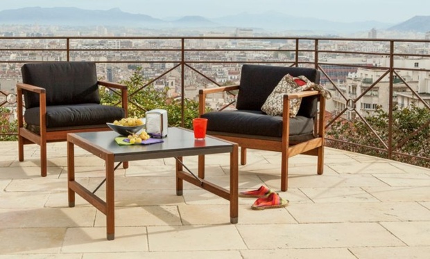 table de balcon terrasse bois-fauteuils-assortis
