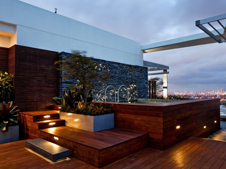 terrasse sur toit plat bois-éclairage-LED-piscine-panorama