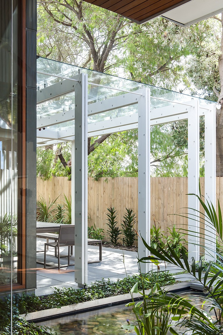 toiture transparente pour terrasse verre-alu-design-moderne
