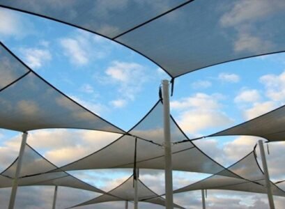 voile-ombrage-triangulaires-rectngulaires-gris