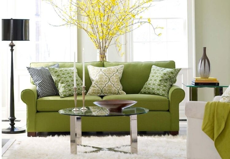 Idée-déco-balcon-canape-droit-couleur-verte