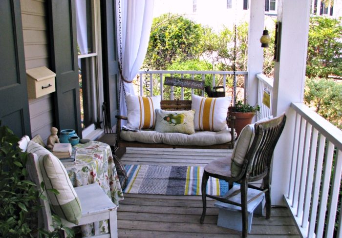 Terrasse couverte: idées de meubles et déco en 25 photos