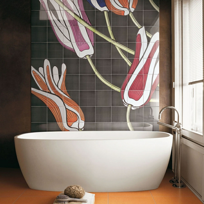 aménagement salle de bains carrelage-marron-motif-floral-baignoire