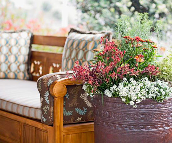 aménagement terrasse  canape-tout-confort-plantes