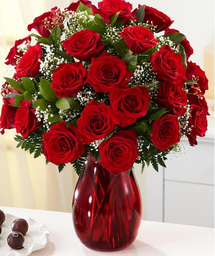 bouquet de fleurs rose-vase-rouge-Saint-Valentin