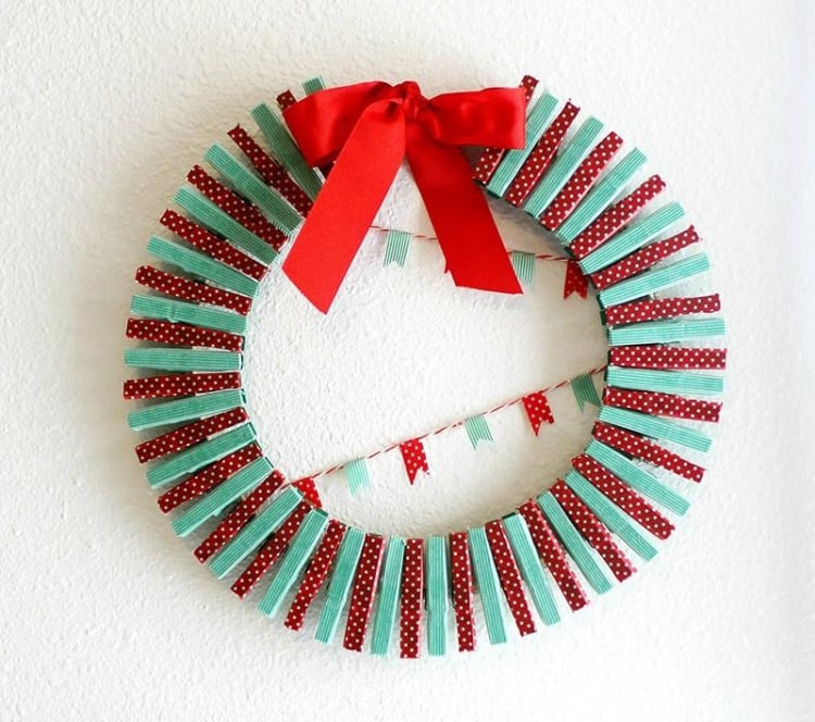 couronne-Noël-pinces-linge-décorées-Washi-tape