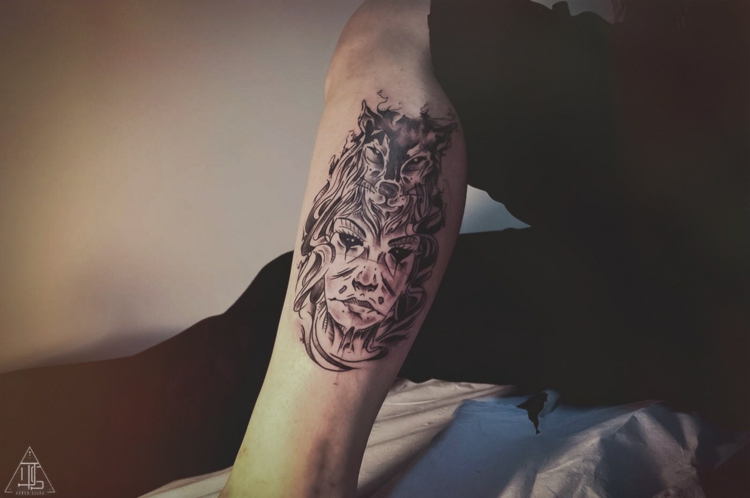 dessin-tatouage-aquarelle-bras-femme-loup