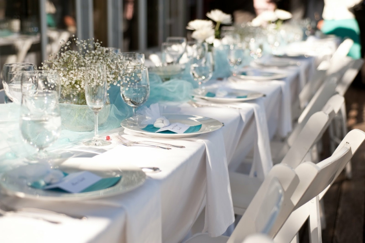 décoration table mariage style-bord-mer-blanc-bleu