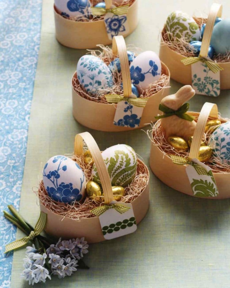 décoration vintage –œufs-Pâques-découpage-technique-motifs-floraux