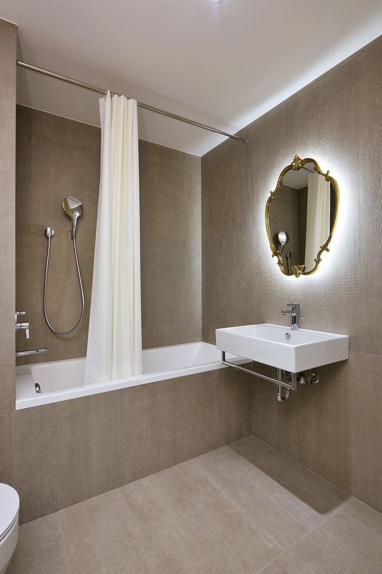 eclairage-salle-bain-led-miroir-cadre-or éclairage salle de bains