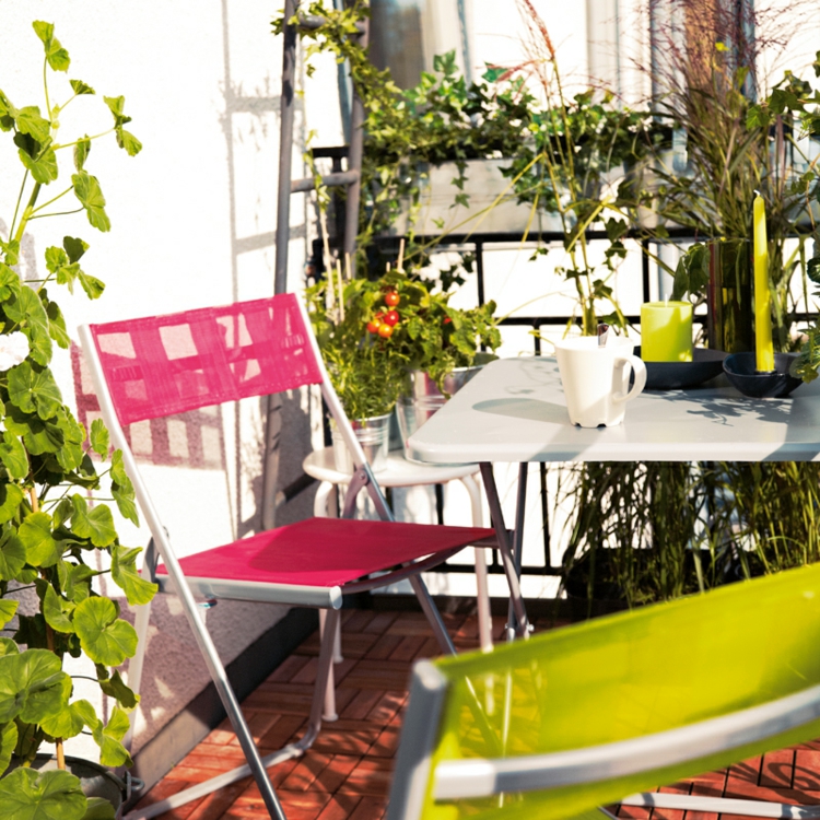ensemble-table-chaises-pliantes-meubles-balcon-métal-Ikea