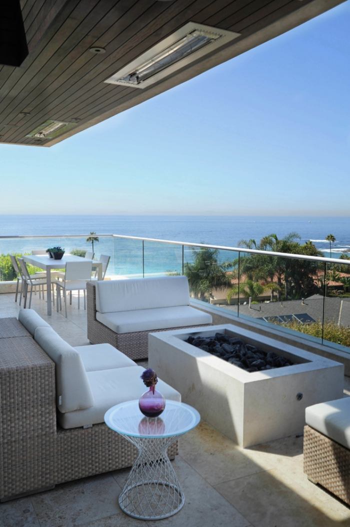 Garde corps extérieur sur le balcon – designs et matériaux