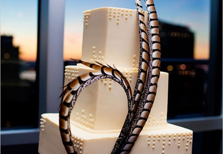 gâteau-de-mariage-trois-niveaux-deco-original