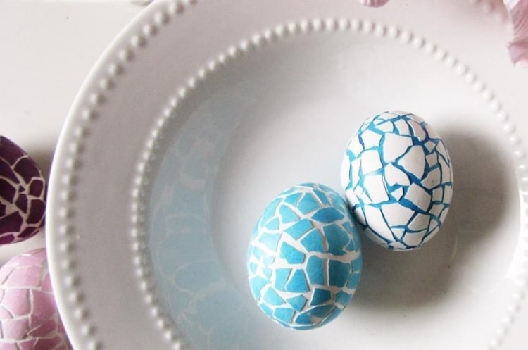 idée de décoration Pâques originale œufs de Pâques mosaïque