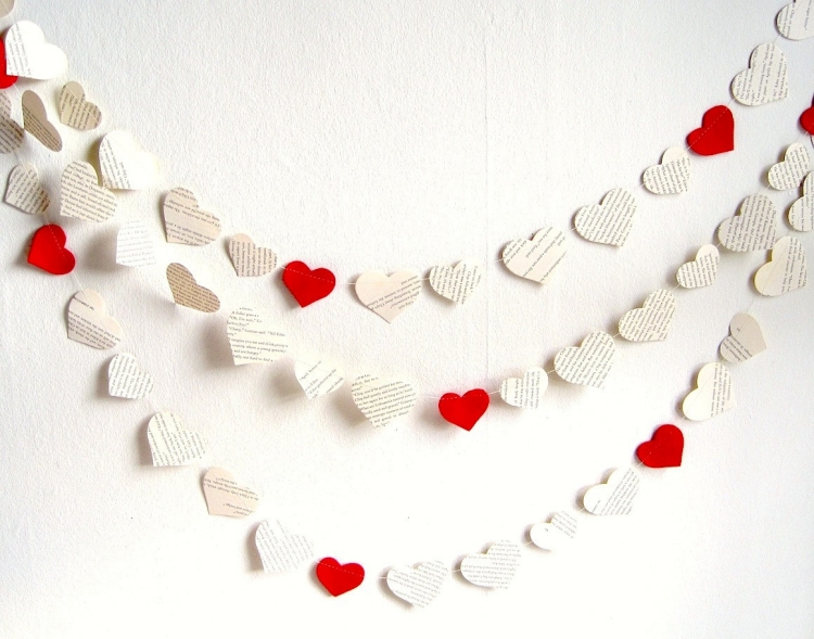 idée décoration St Valentin guirlandes-cœurs-supers