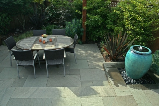 idée-jardin-moderne-Botanica-Design-meubles-bis-fontaine-Southlands