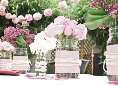 idées-de-déco-printaniere-roses-ruban