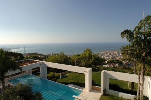 jardin paysager pente piscine-vue-Beyrouth-mer-Méditerranée