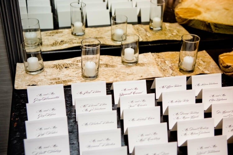 marque-place-mariage-hiver-idee-deco-table-bougies-cartes