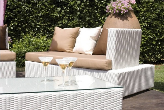 meubles-de-jardi-poly-rotin-tendance-2015-canape-doirt-table-rectangulaire