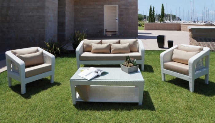 meubles de jardin poly-rotin-tendance-2015-salon-jardin-blanc