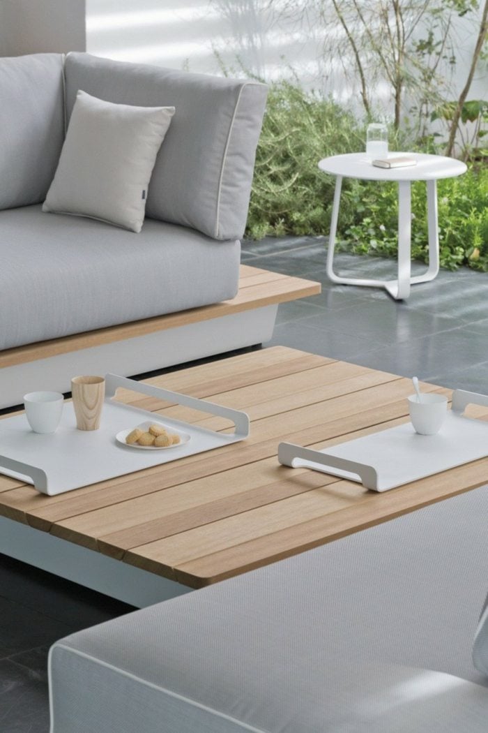 meubles-design-manutti-canape-tout-confort-table-basse-ronde