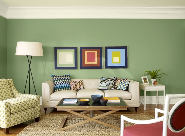 peinture-verte-décoration-murale-triptyque-carrés-coussins-motifs