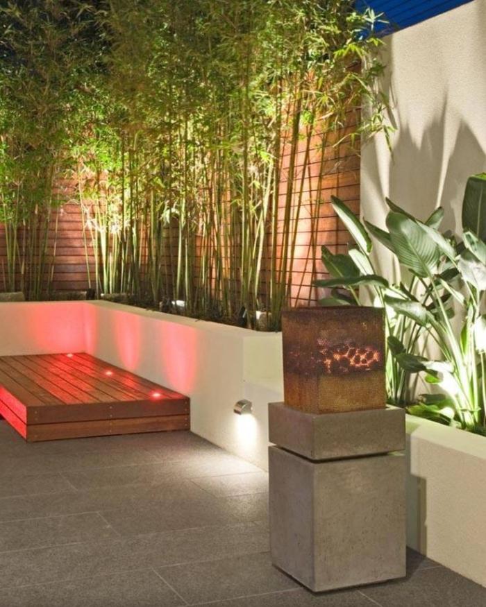 plantes de jardin tiges-bambou-spots-LED-clôture-bois