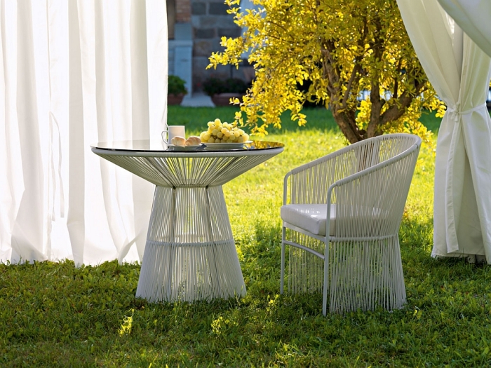 salon-jardin-design-aluminium-ensemble-table-fauteuil-Tibidabo