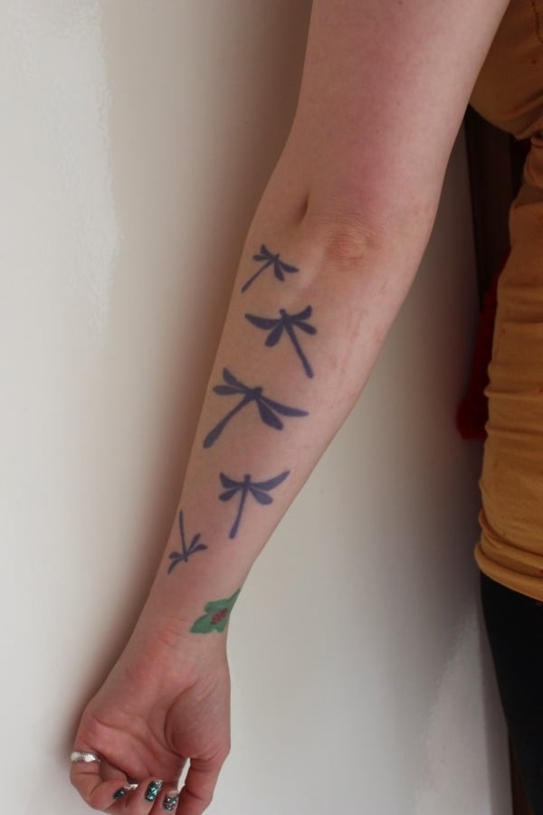 tatouage-avant-bras-libellules