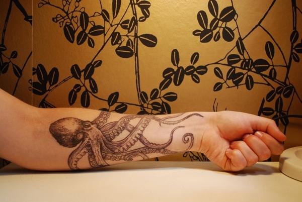 tatouage-avant-bras-octopode