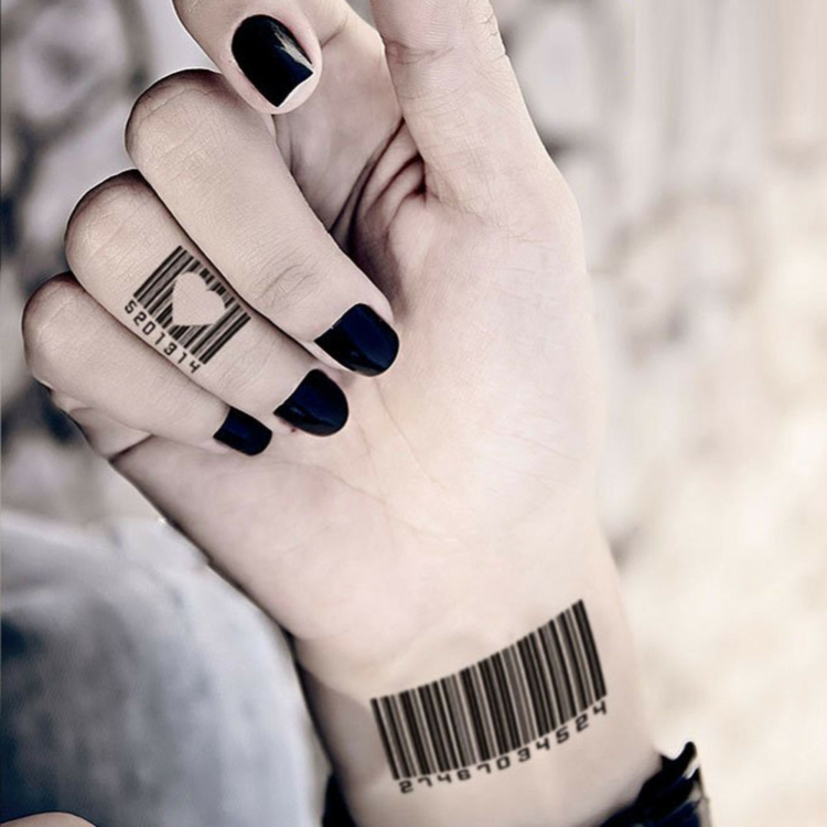 tatouage-doigt-code-barres-coeur