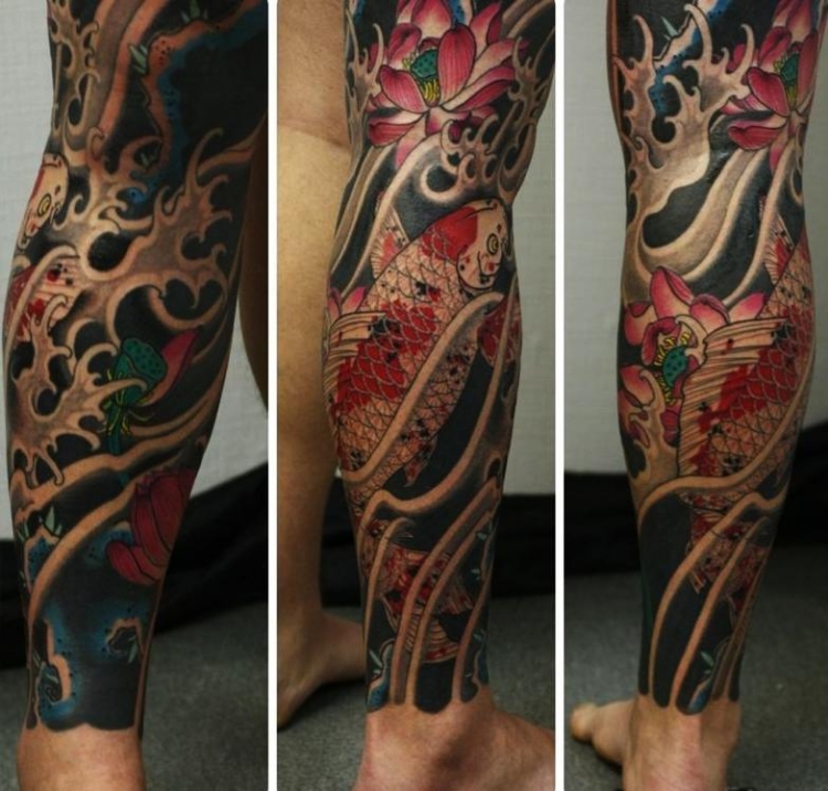 tatouage-homme-japonais-mollet-fleurs-koi-fish-fleurs