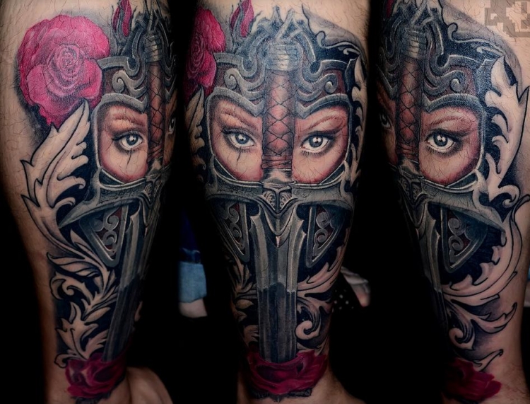 tatouage-homme-mollet-guerrière-rose