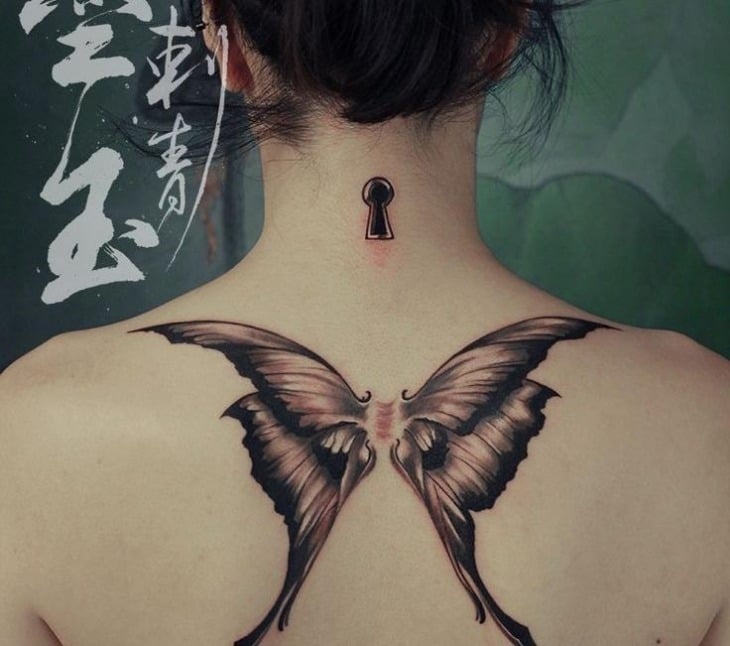 tatouage-papillon-idee-originale-serrure
