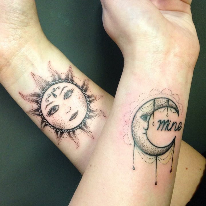 tatouage poignet pointillisme dot-work-soleil-lune