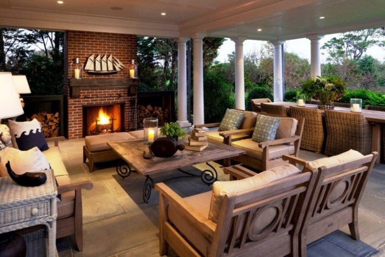 terrasse-couverte-cheminee-salon-jardin