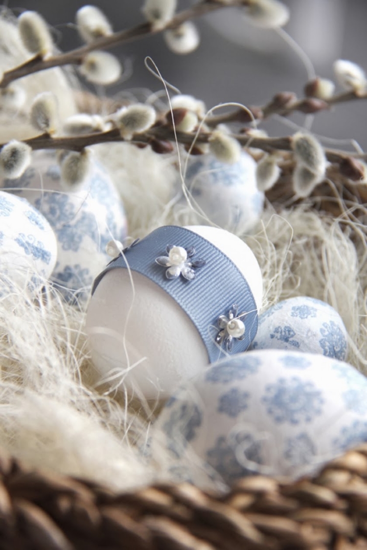 Pâques-2015-idées-décoration-oeufs-chatons-saule-panier