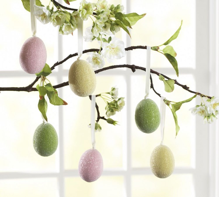 bricolage-decoration-printemps-coquilles-œufs-ornements-suspendus