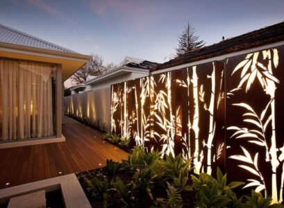 brise-vue-jardin-acier-corten-bel-eclairage-revetement-sol