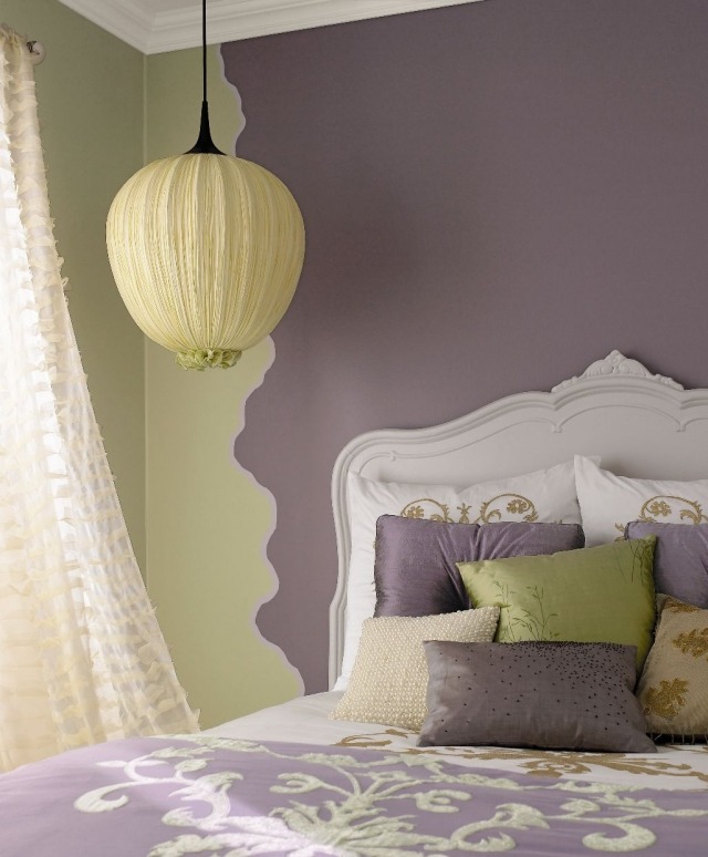 chambre-coucher-peinture-murale-jaune-violet