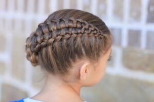 coiffure-fille-tresse-asymetrique-lateral