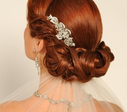 coiffure-mariage-bijoux-cheveux-extensions-cuivrées