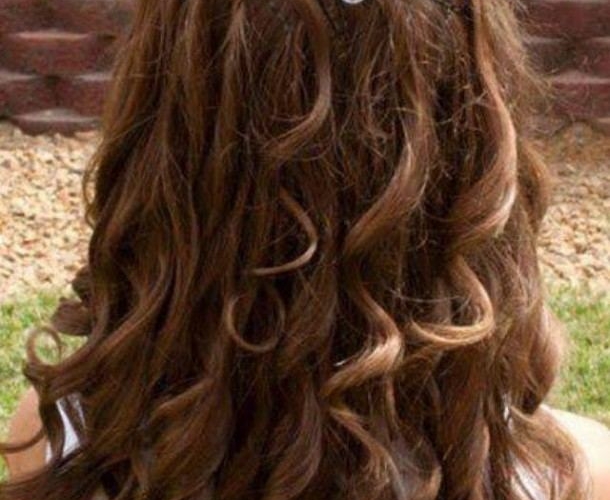 Coiffure petite fille mariage : 30 superbes idées pour les fillettes d