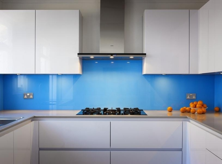 Crédence en verre jolie et pratique en 20 designs tendance Credence désign cuisine