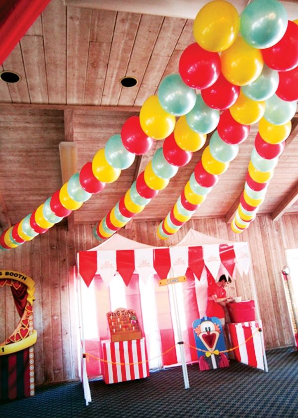 deco-anniversaire-enfant-thematique-ballons-guirlande-clown