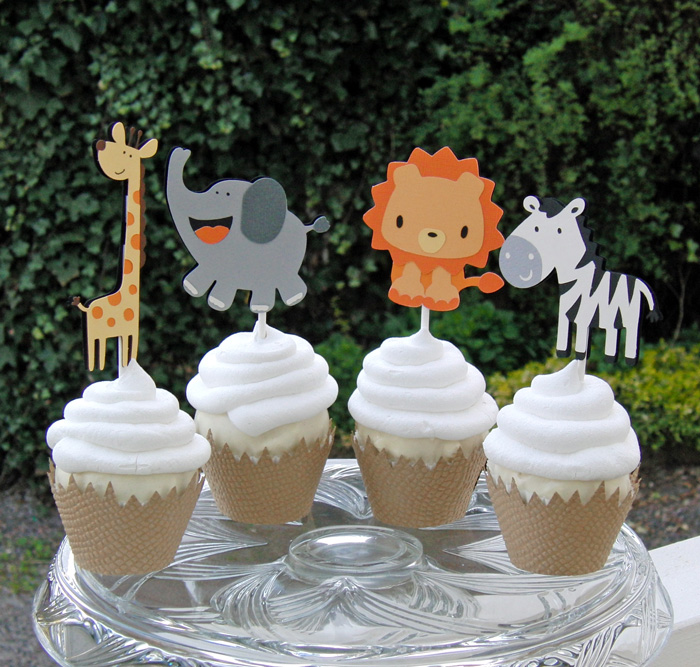 deco-anniversaire-enfant-thematique-cupcakes-animaux-sauvages2