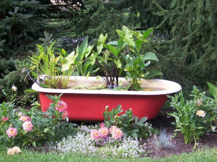 décoration-jardin-baignoire-jardinière-végétation